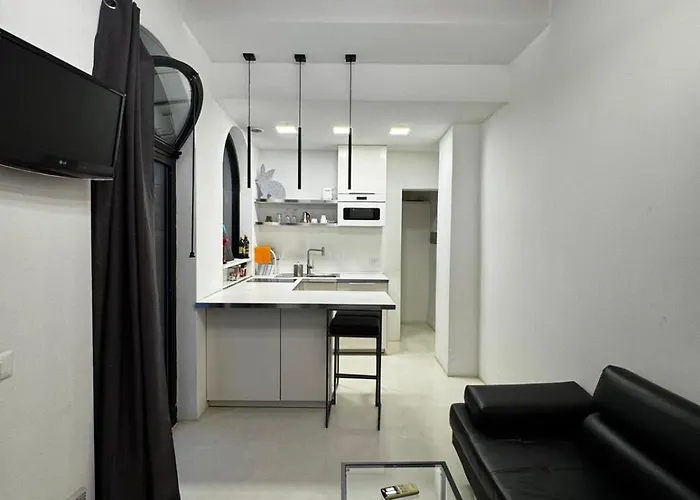 Bed And Bike - Happy